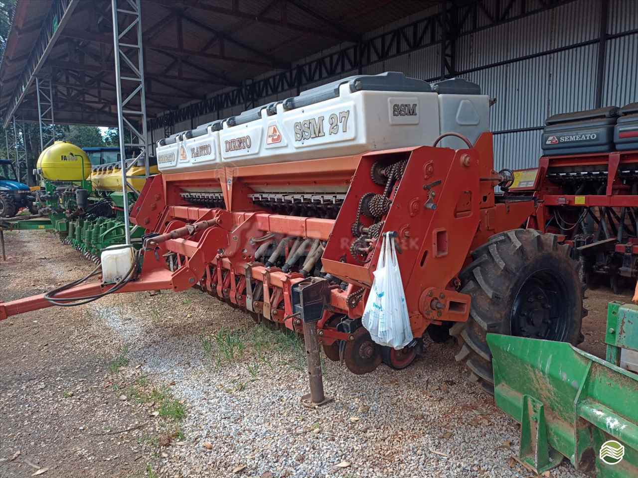 SEMEADEIRA SEMEATO SSM 27 Rolatrek Implementos Agrícolas - Stara CASTRO PARANÁ PR